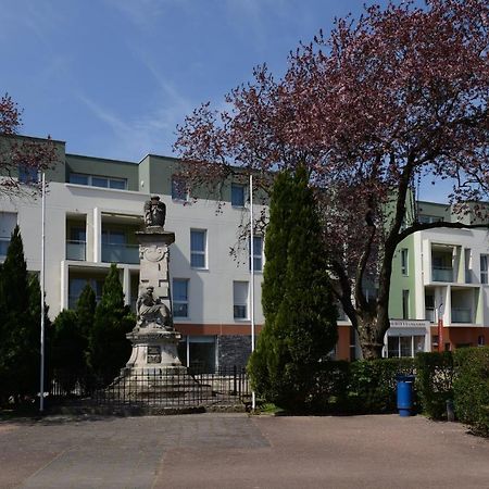 多米提斯拉洛斯杜贝弗罗伊酒店 Maizières-lès-Metz 外观 照片